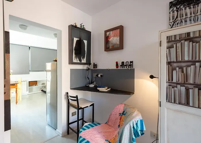 Banchi Nove, Penthouse Full Of Light And Silence